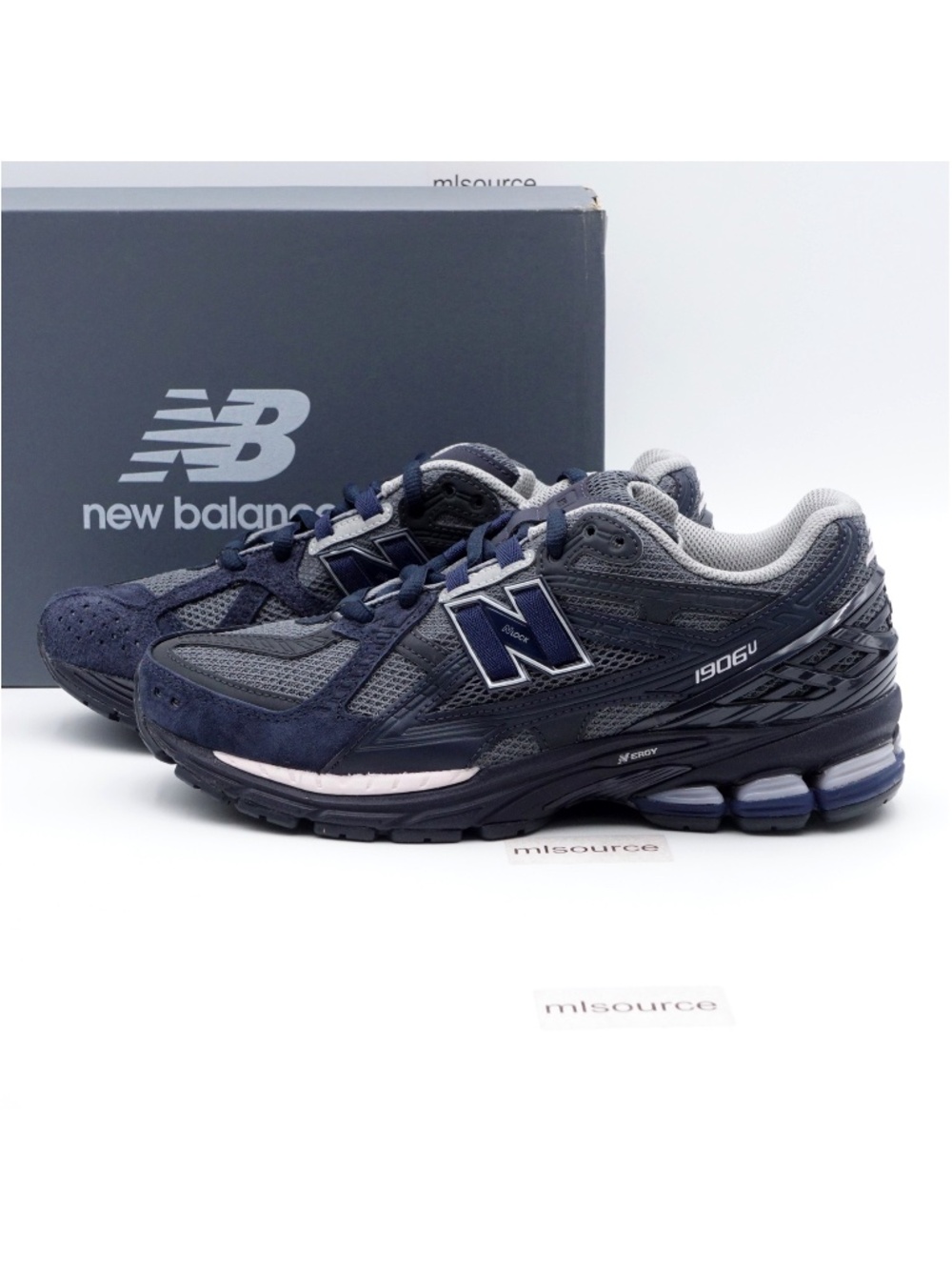 NEW New Balance 1906U Utility Sneakers U1906NVP 1906R